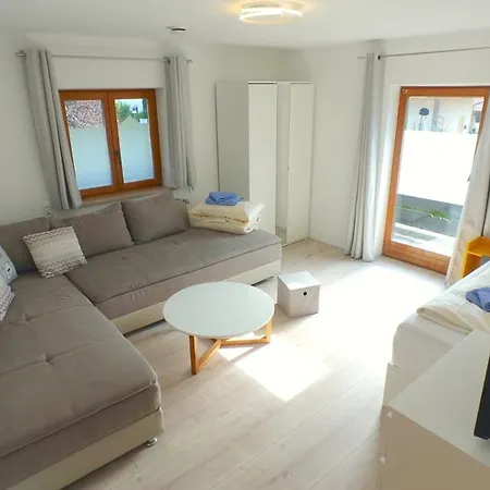 アパート Loisachglueck